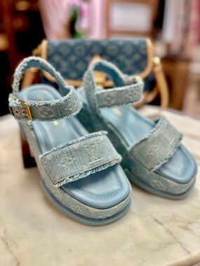Size 38 100% authentic Louis Vuitton wedges denim